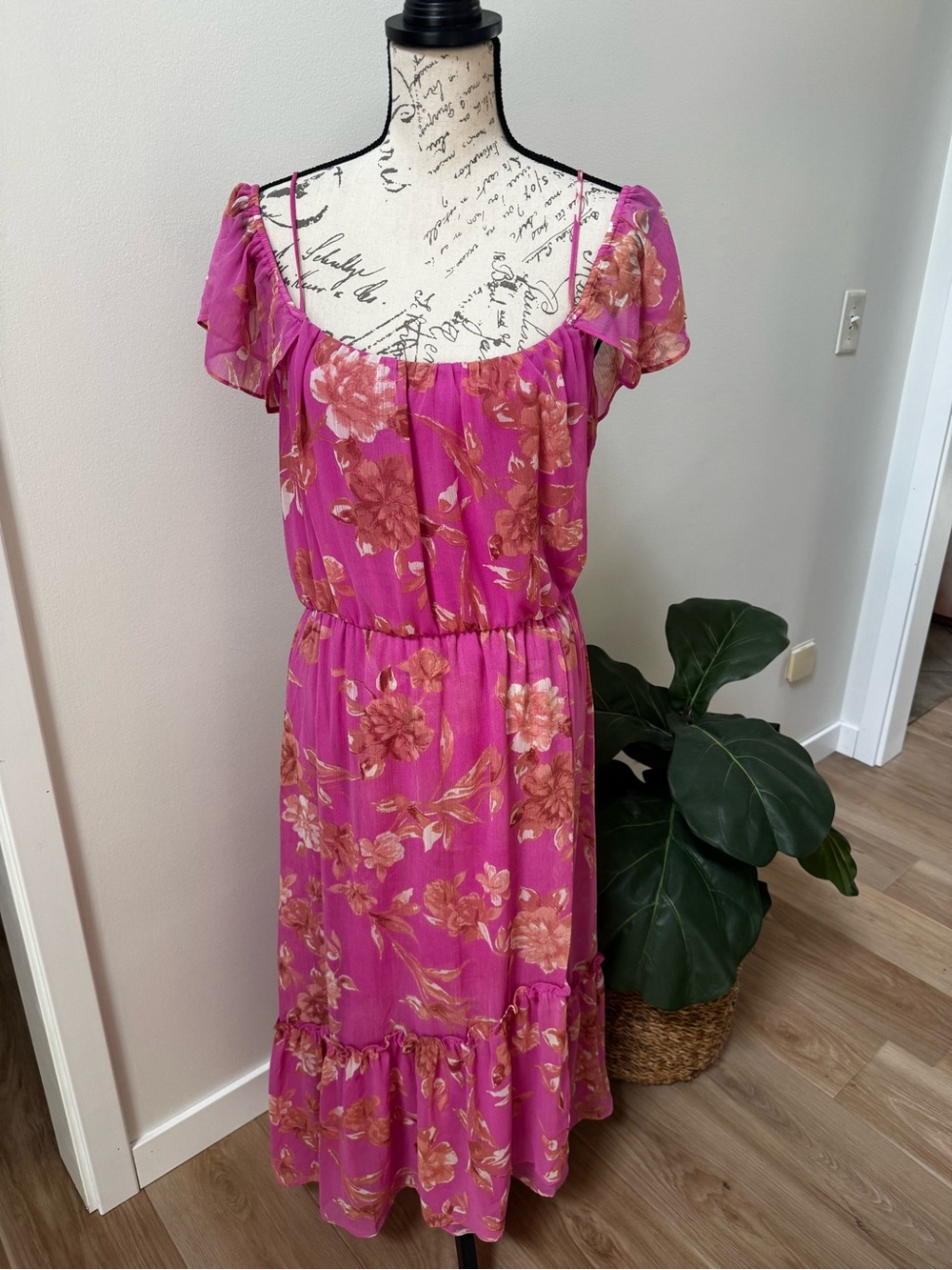 Lush Floral Midi Dress Medium Pink Flutter Sleeve Adjustable Strap Boho